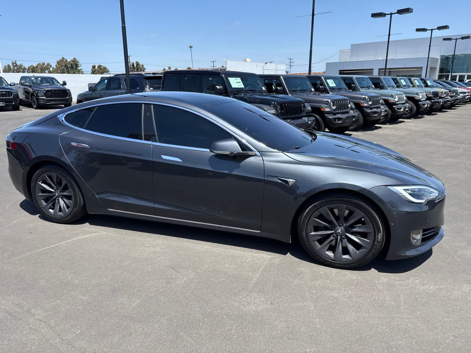 Thumbnail: 2018 Tesla Model S - 11