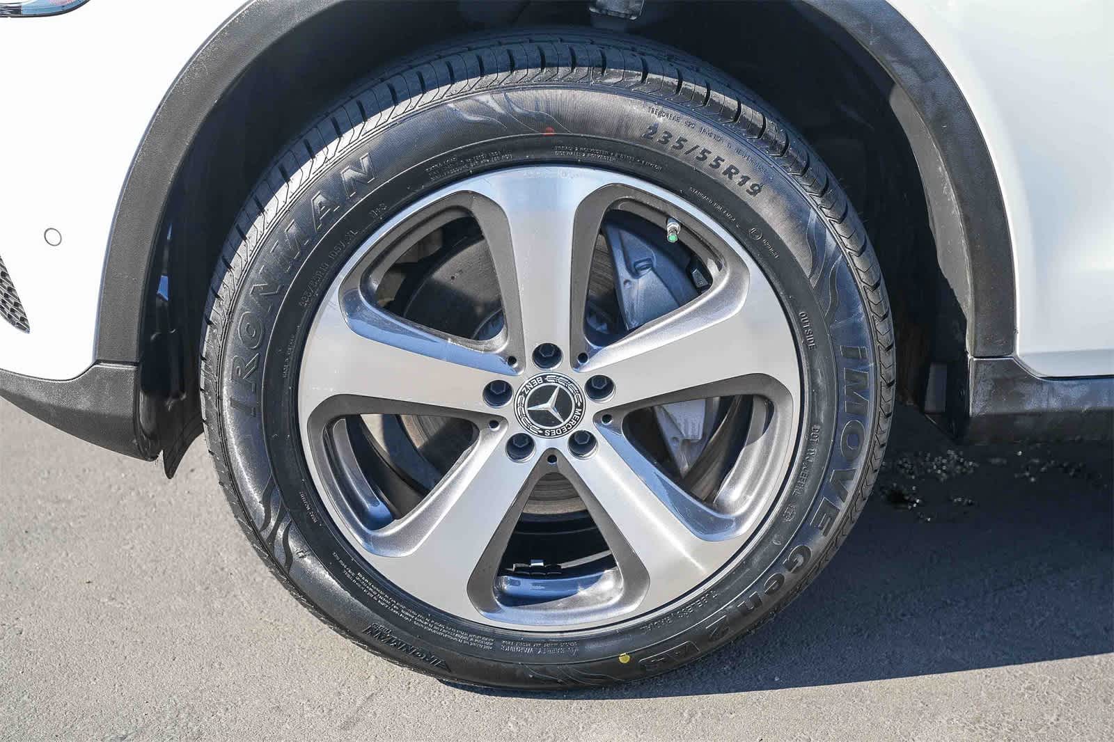 Thumbnail: 2022 Mercedes-Benz GLC - 9