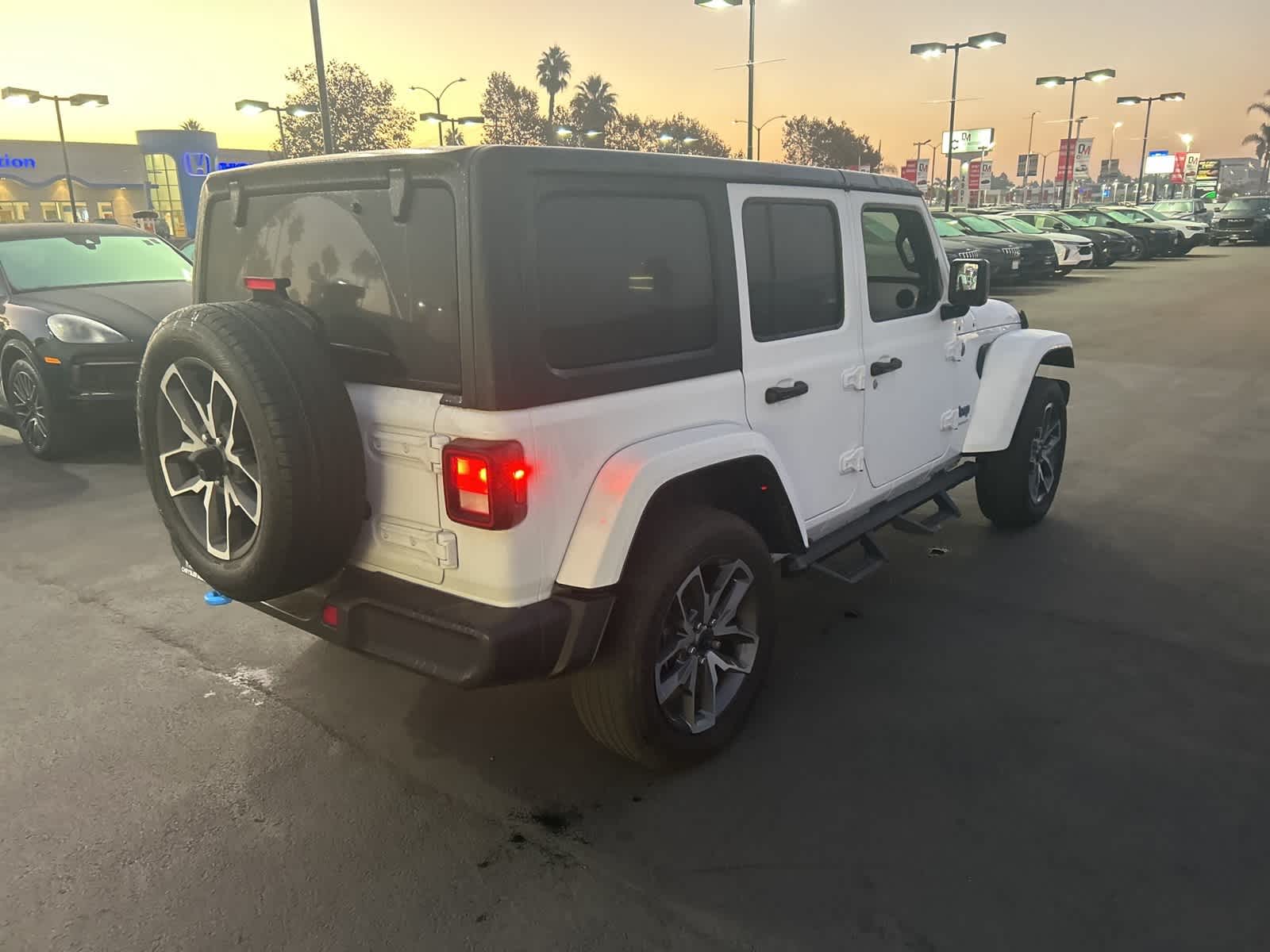 Thumbnail: 2024 Jeep Wrangler - 5