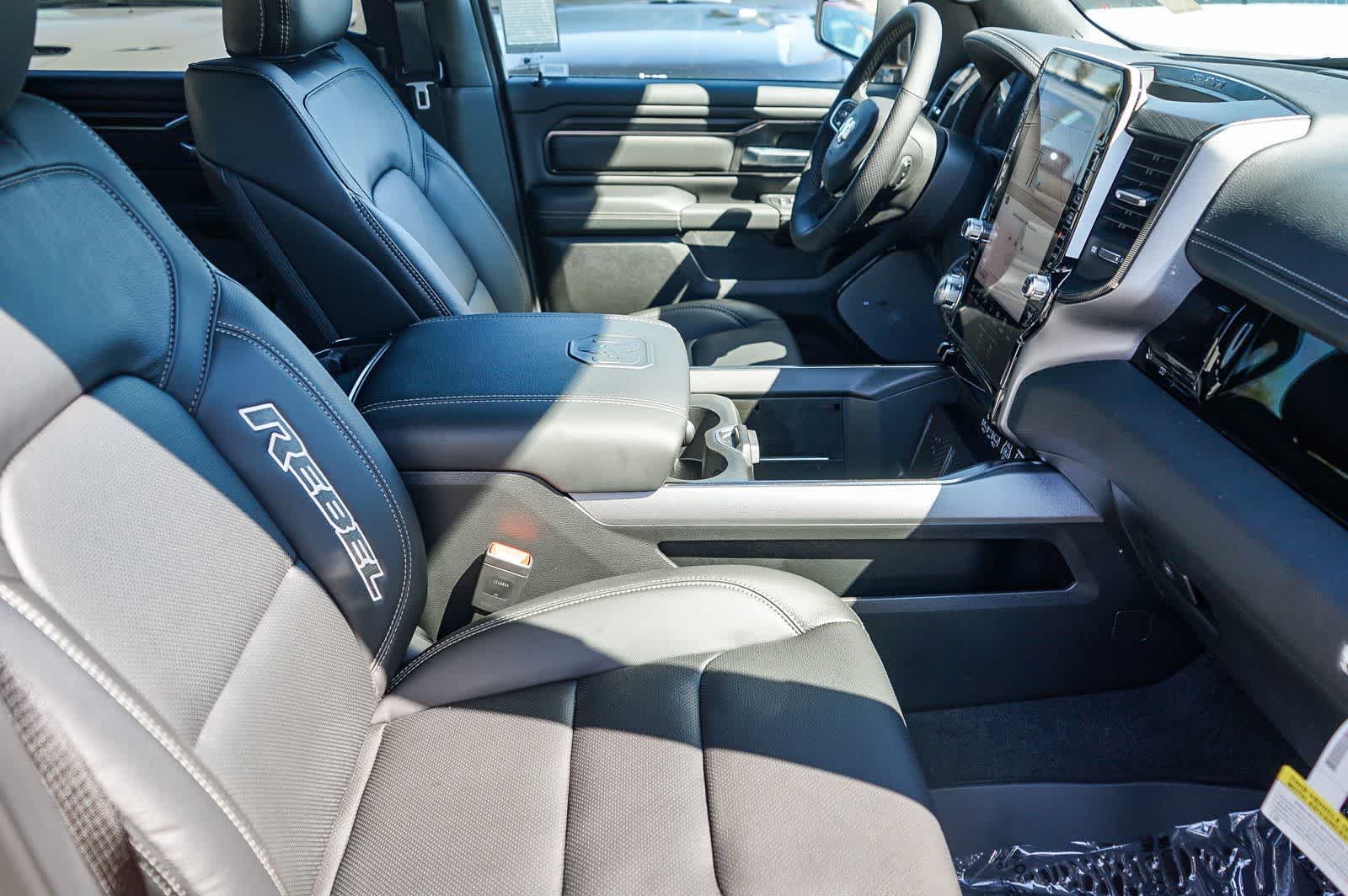 Thumbnail: 2026 RAM 1500 - 17