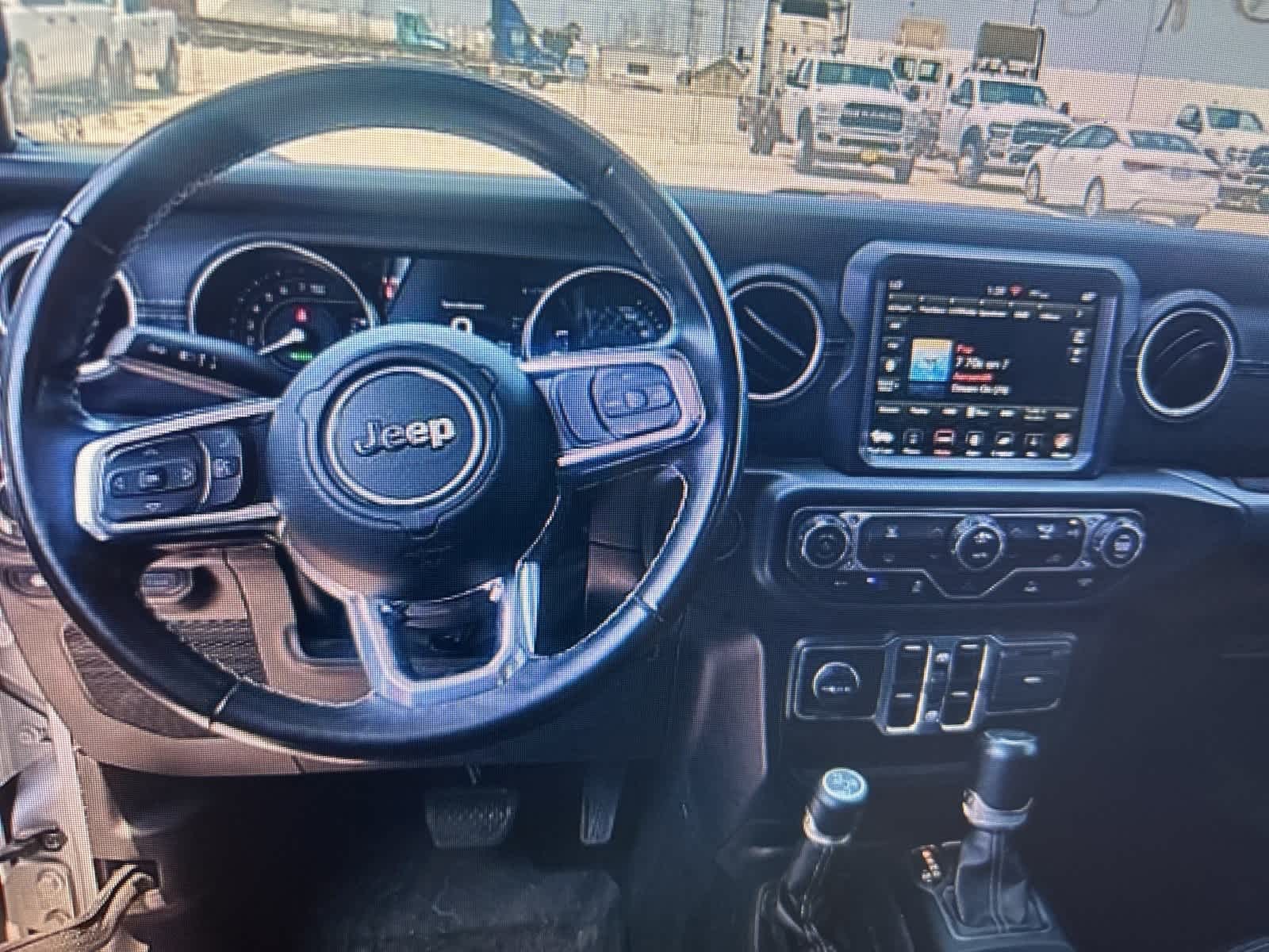 Thumbnail: 2022 Jeep Wrangler - 10