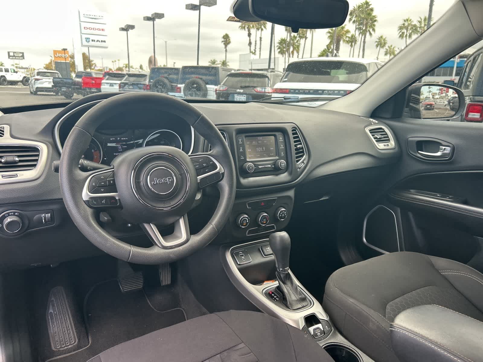 Thumbnail: 2018 Jeep Compass - 19