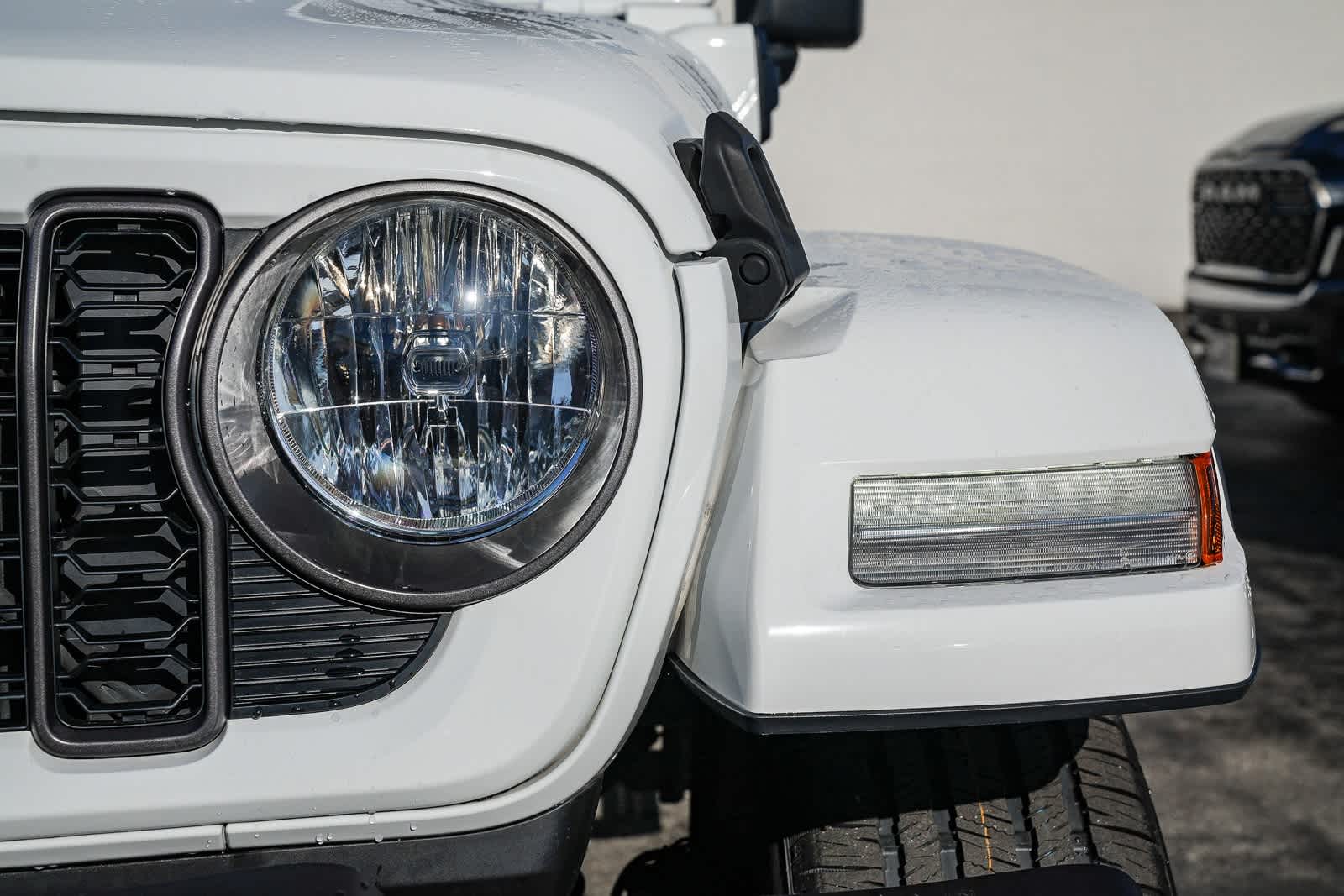 Thumbnail: 2024 Jeep Wrangler - 8