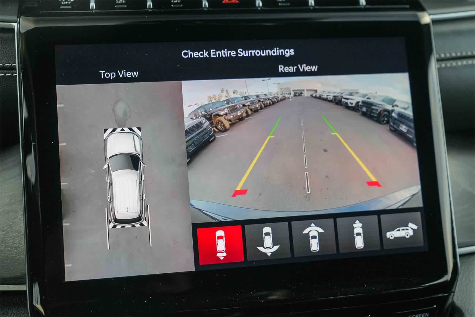 Thumbnail: 2025 Jeep Grand Cherokee - 23