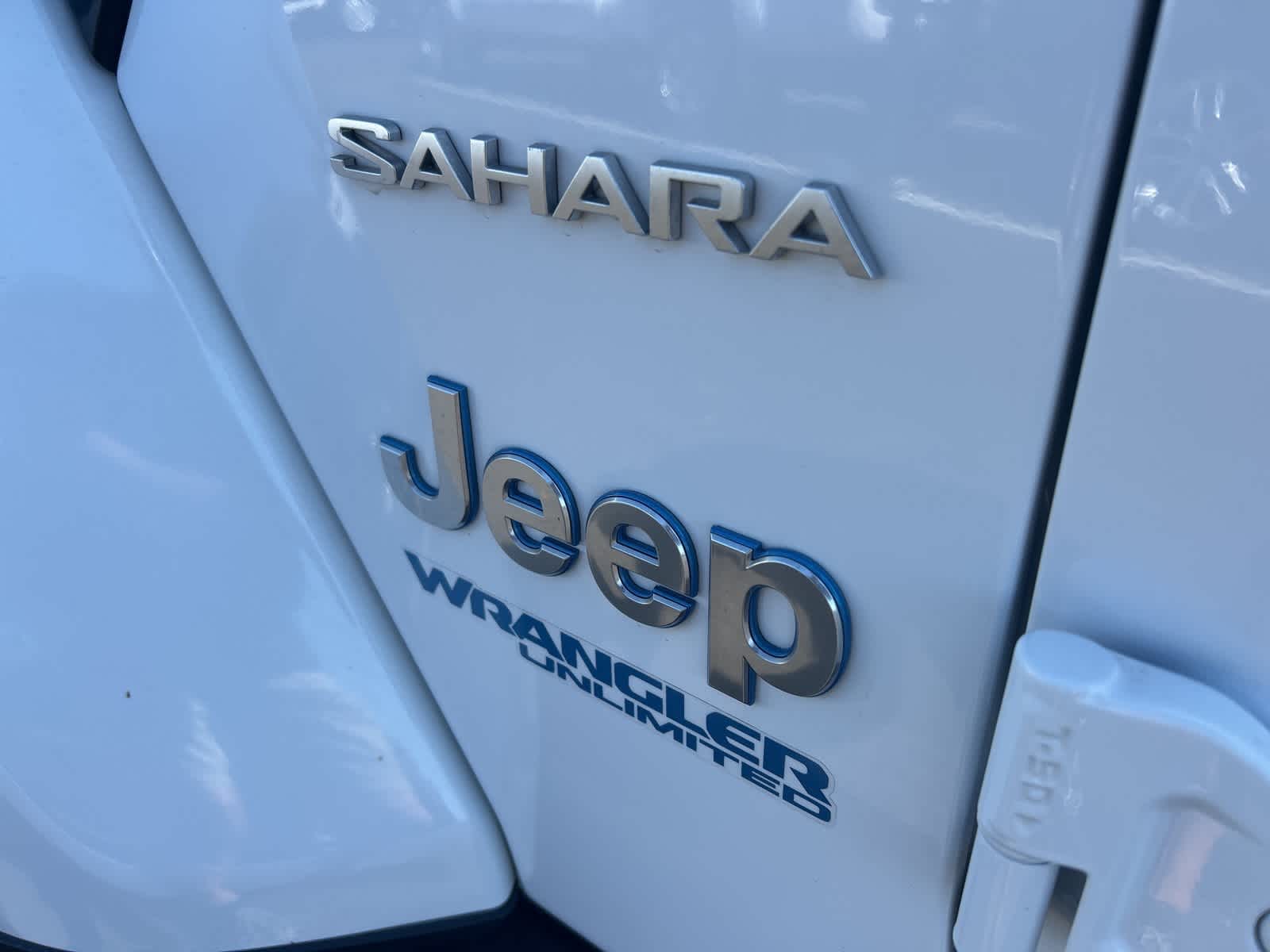 Thumbnail: 2022 Jeep Wrangler - 12