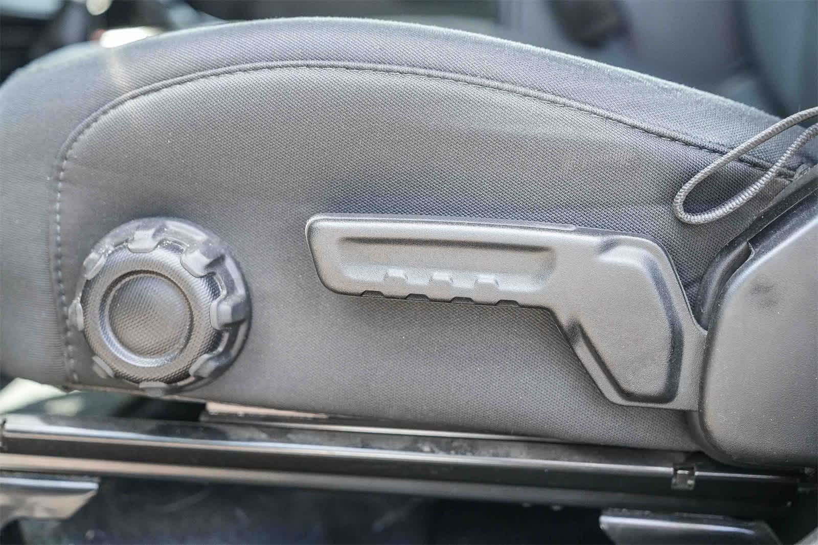 Thumbnail: 2022 Jeep Wrangler - 19