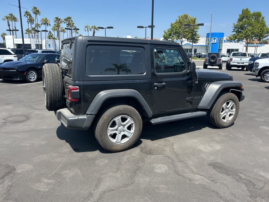 Thumbnail: 2022 Jeep Wrangler - 6