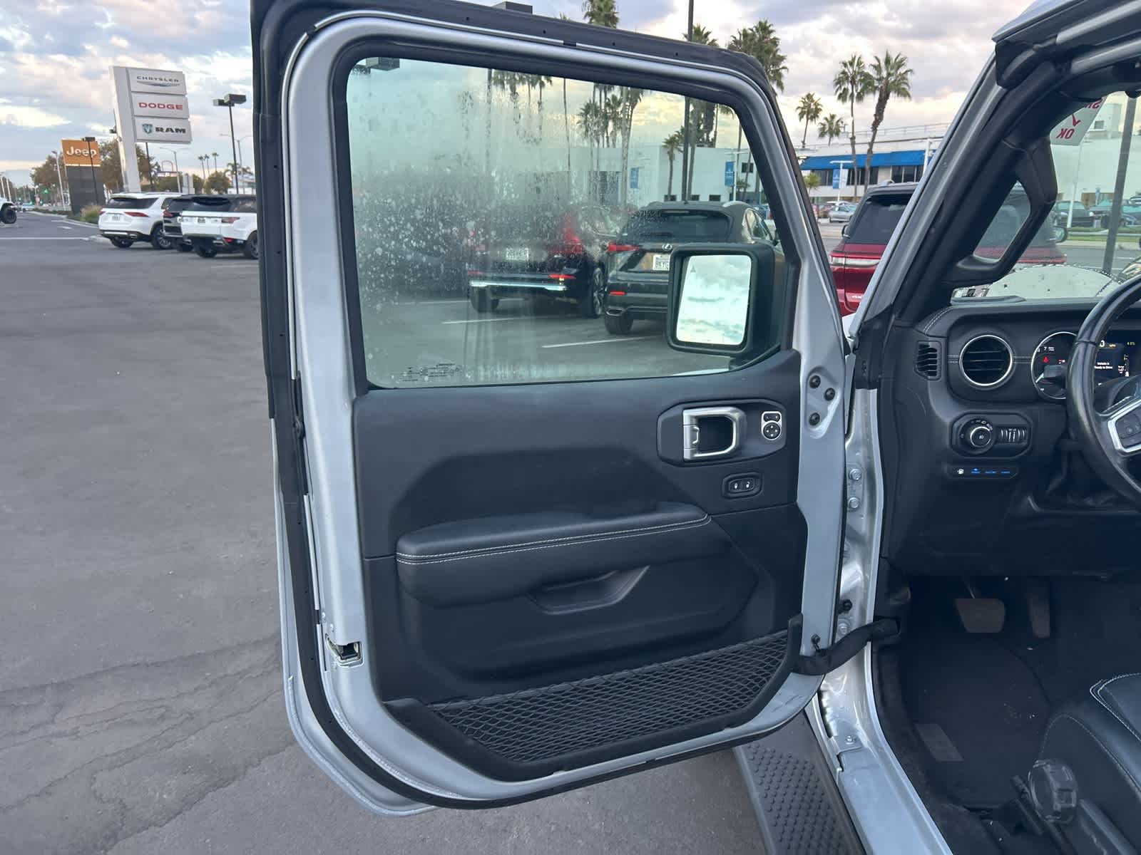 Thumbnail: 2022 Jeep Wrangler - 24