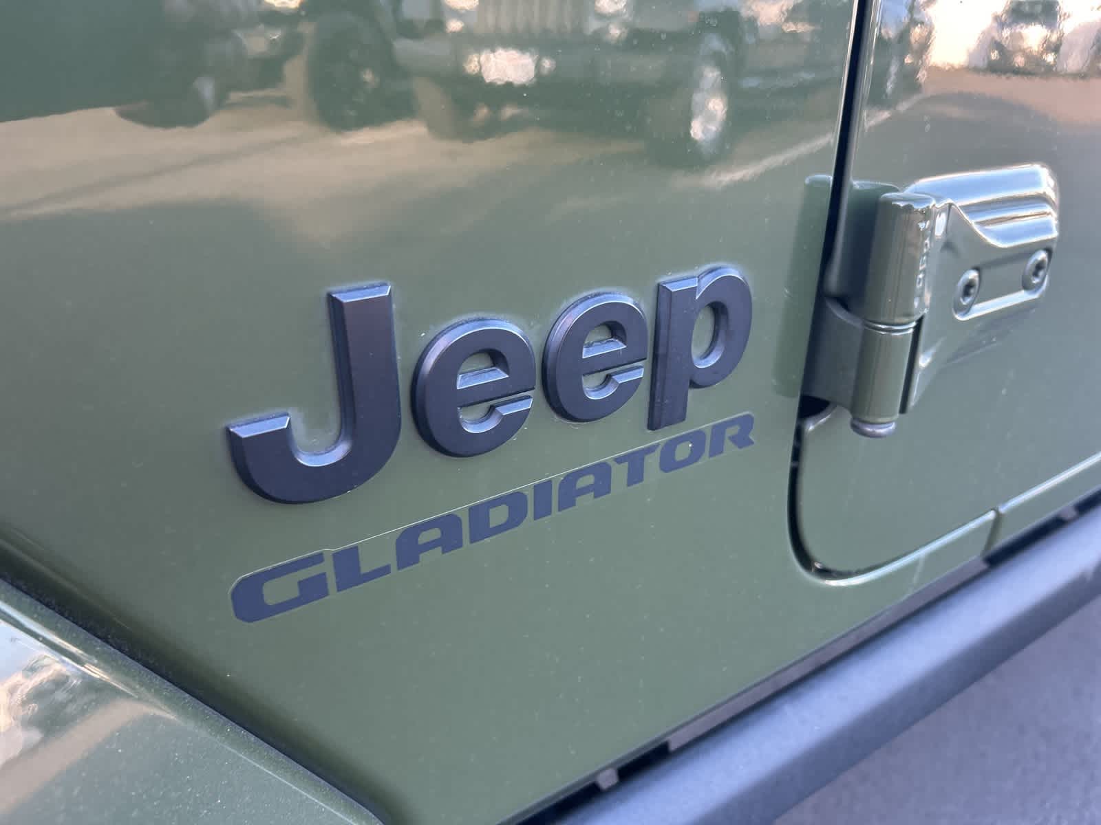 Thumbnail: 2021 Jeep Gladiator - 13