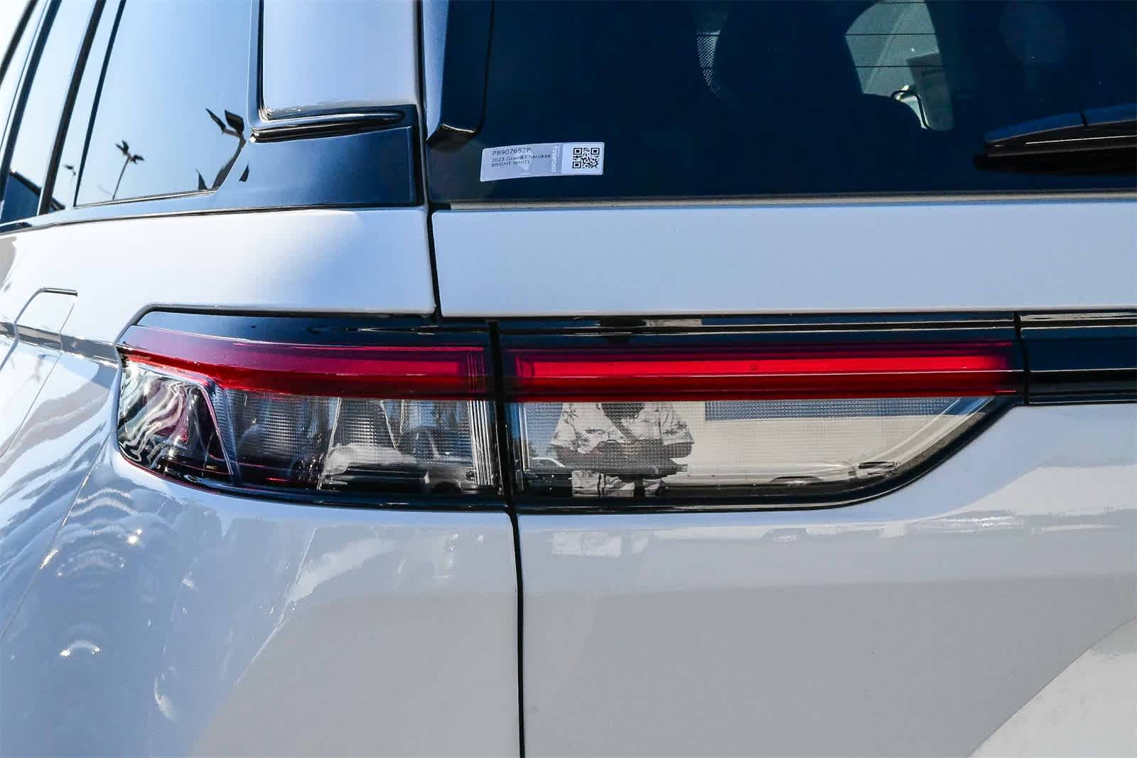 Thumbnail: 2023 Jeep Grand Cherokee - 7