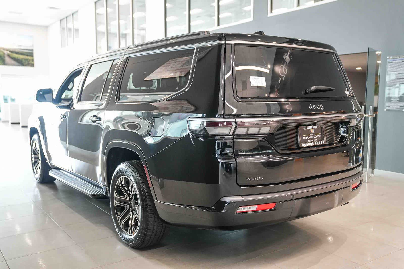 Thumbnail: 2026 Jeep Grand Wagoneer L - 6