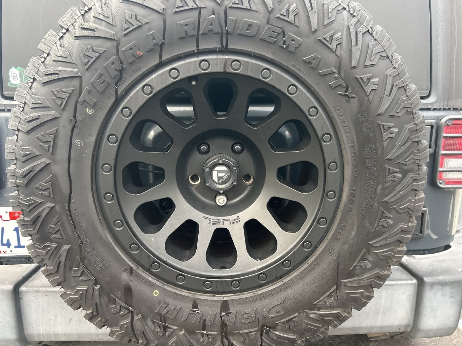 Thumbnail: 2016 Jeep Wrangler - 13