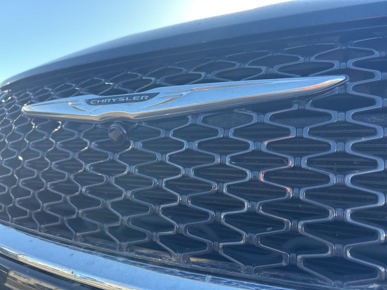 Thumbnail: 2024 Chrysler Pacifica - 10