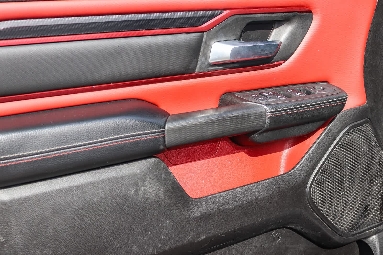 Thumbnail: 2025 RAM 1500 - 18