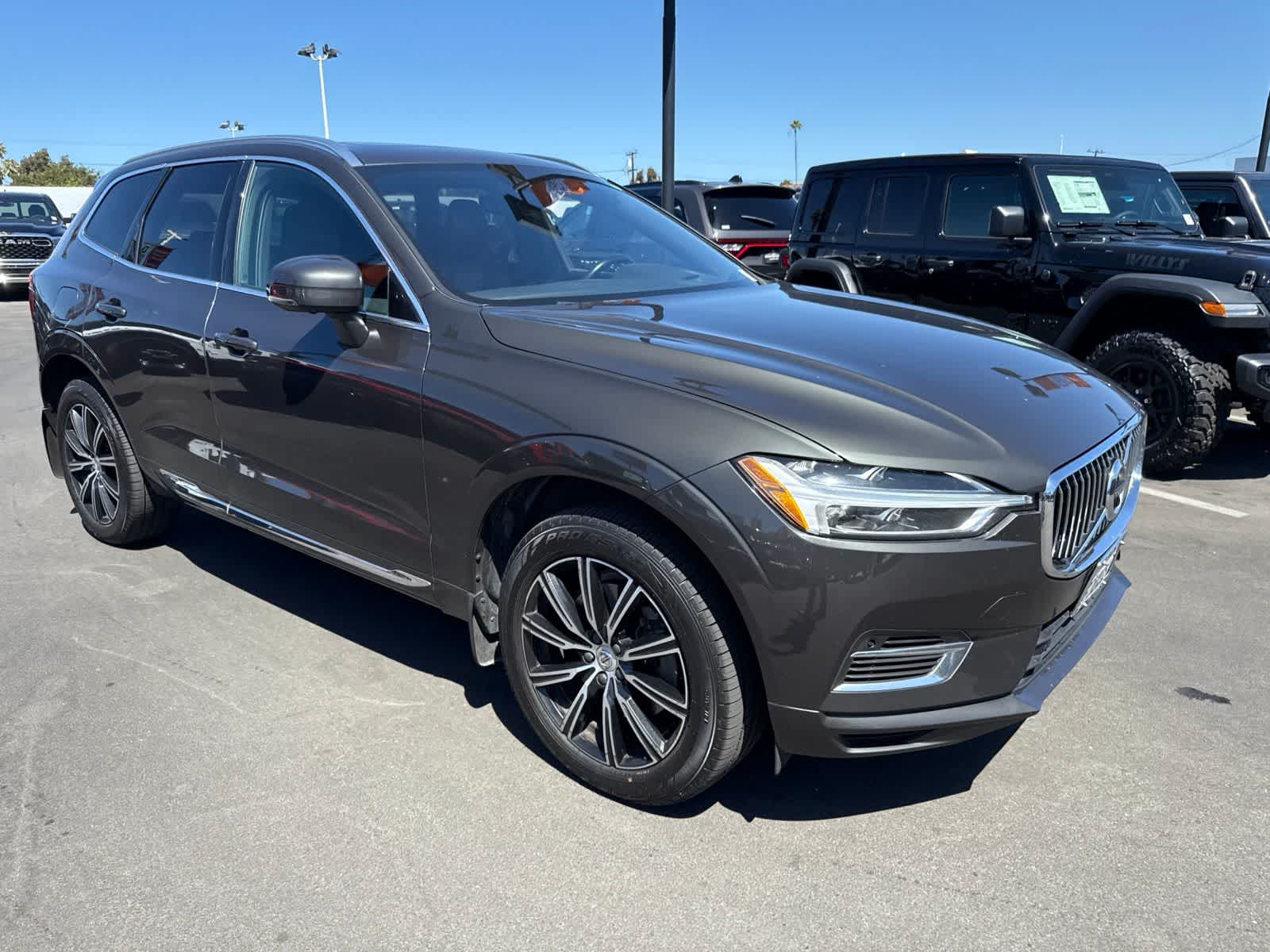 Thumbnail: 2021 Volvo XC60 - 12