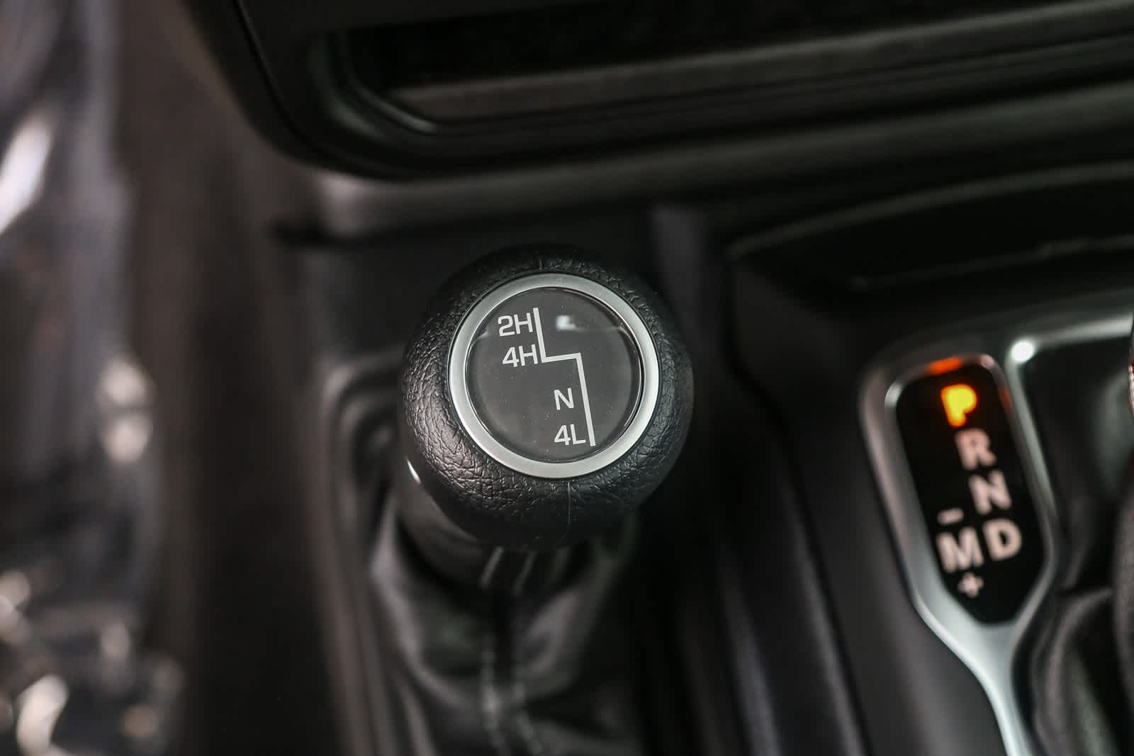 Thumbnail: 2025 Jeep Wrangler - 25