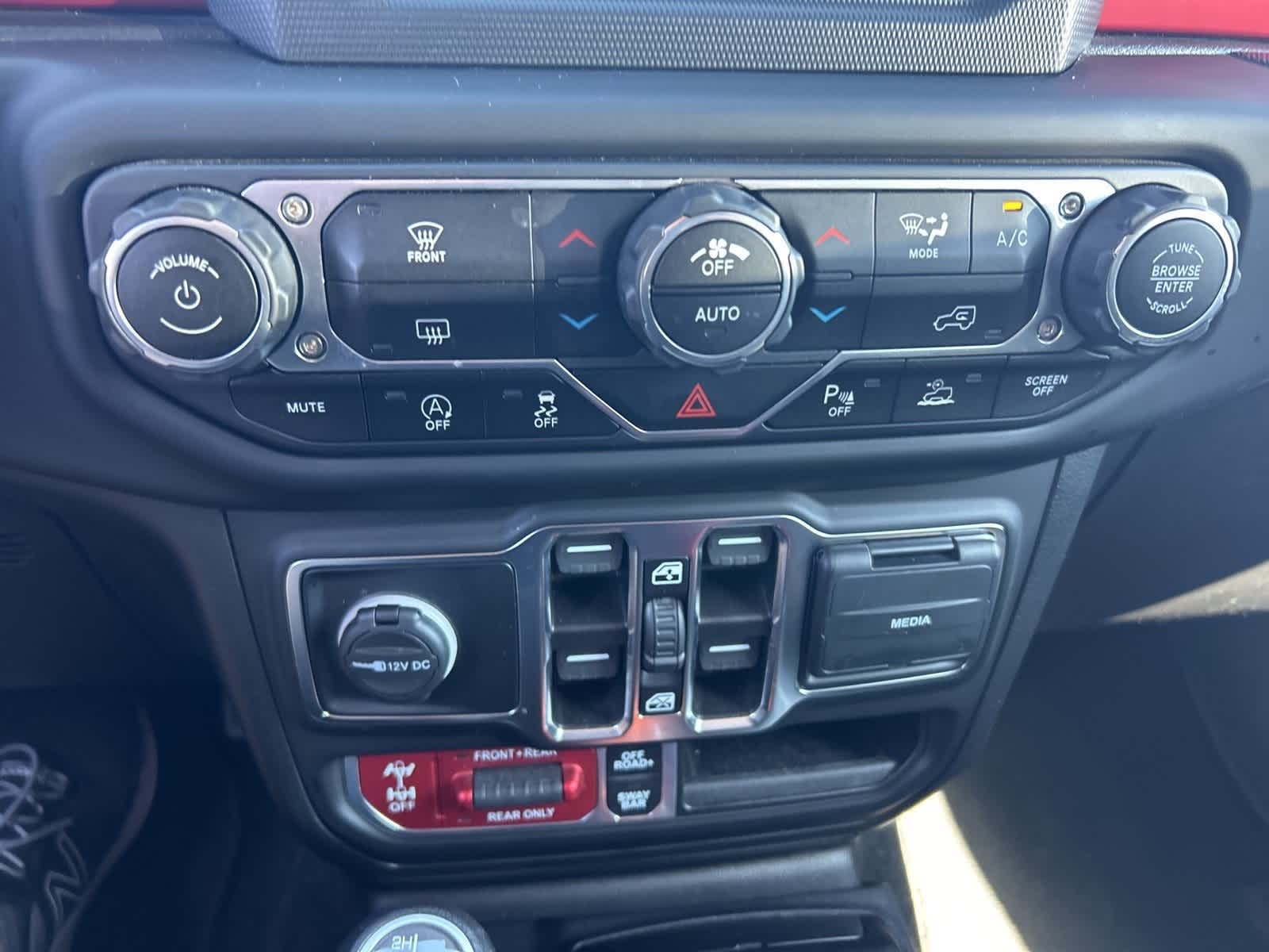 Thumbnail: 2021 Jeep Gladiator - 34