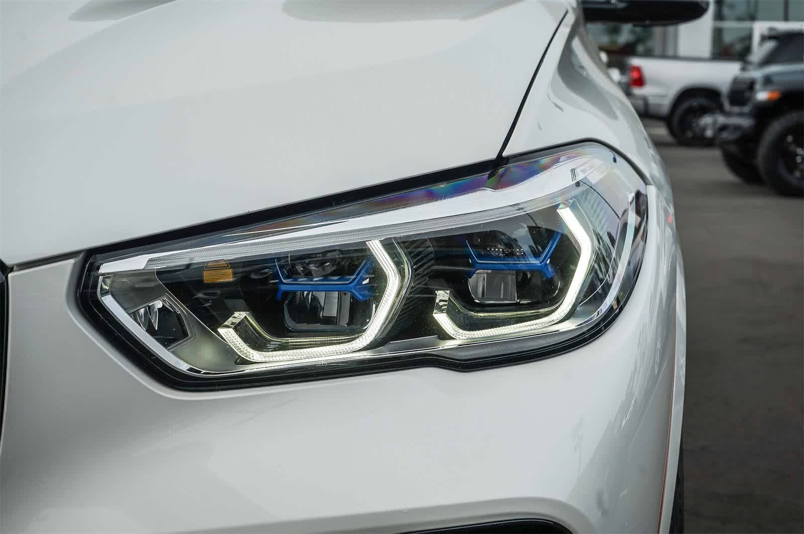 Thumbnail: 2022 BMW X5 - 8