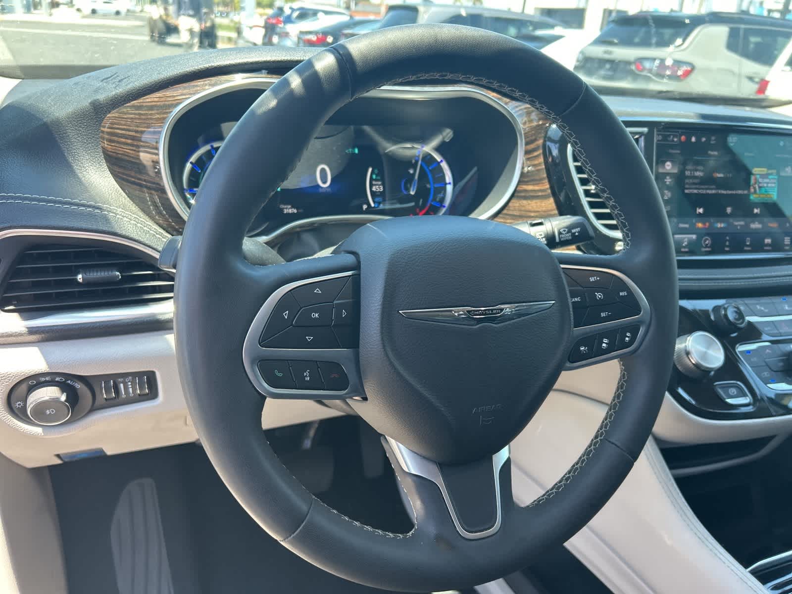 Thumbnail: 2022 Chrysler Pacifica - 26