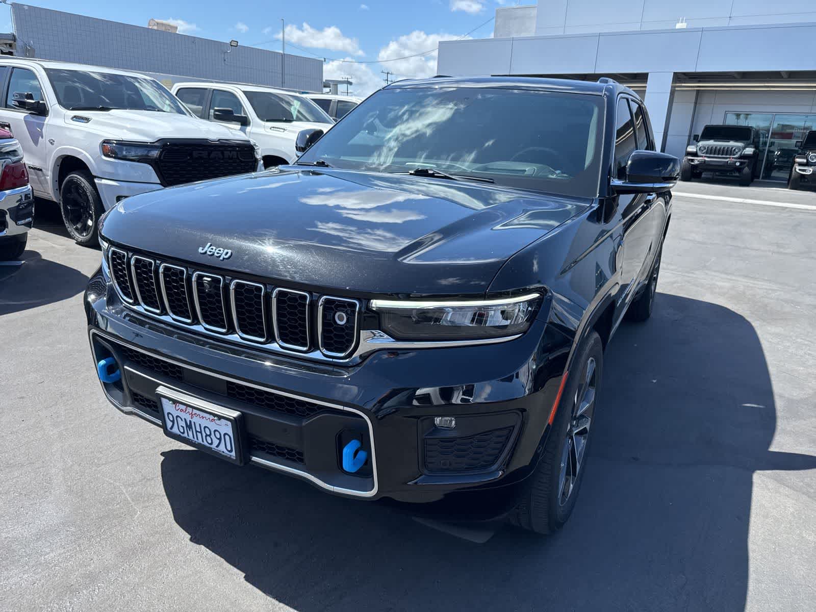 2023 Jeep Grand Cherokee Overland 4xe 4x4's photo