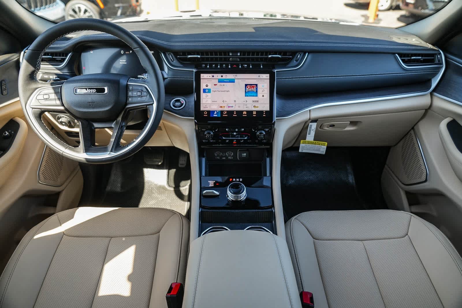 Thumbnail: 2025 Jeep Grand Cherokee - 14