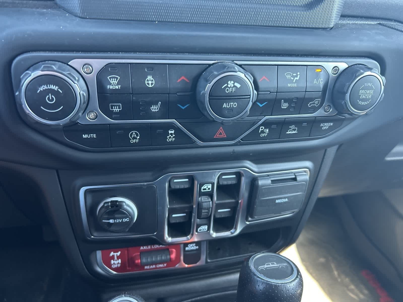 Thumbnail: 2021 Jeep Gladiator - 34