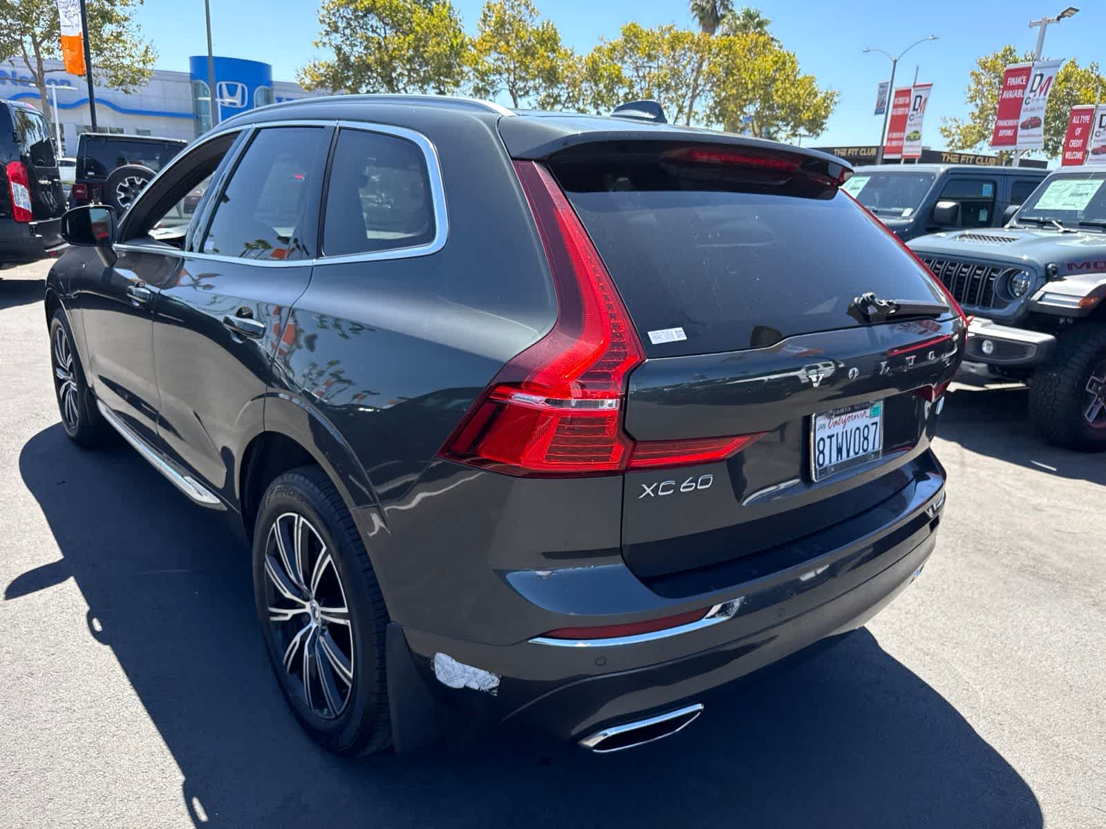 Thumbnail: 2021 Volvo XC60 - 24