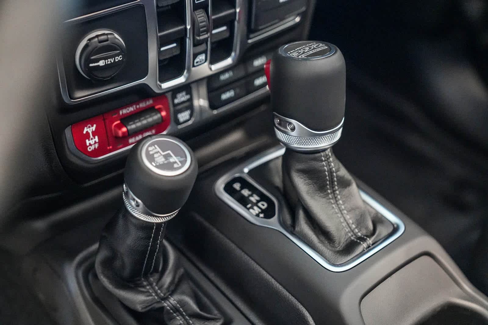 Thumbnail: 2025 Jeep Wrangler - 18