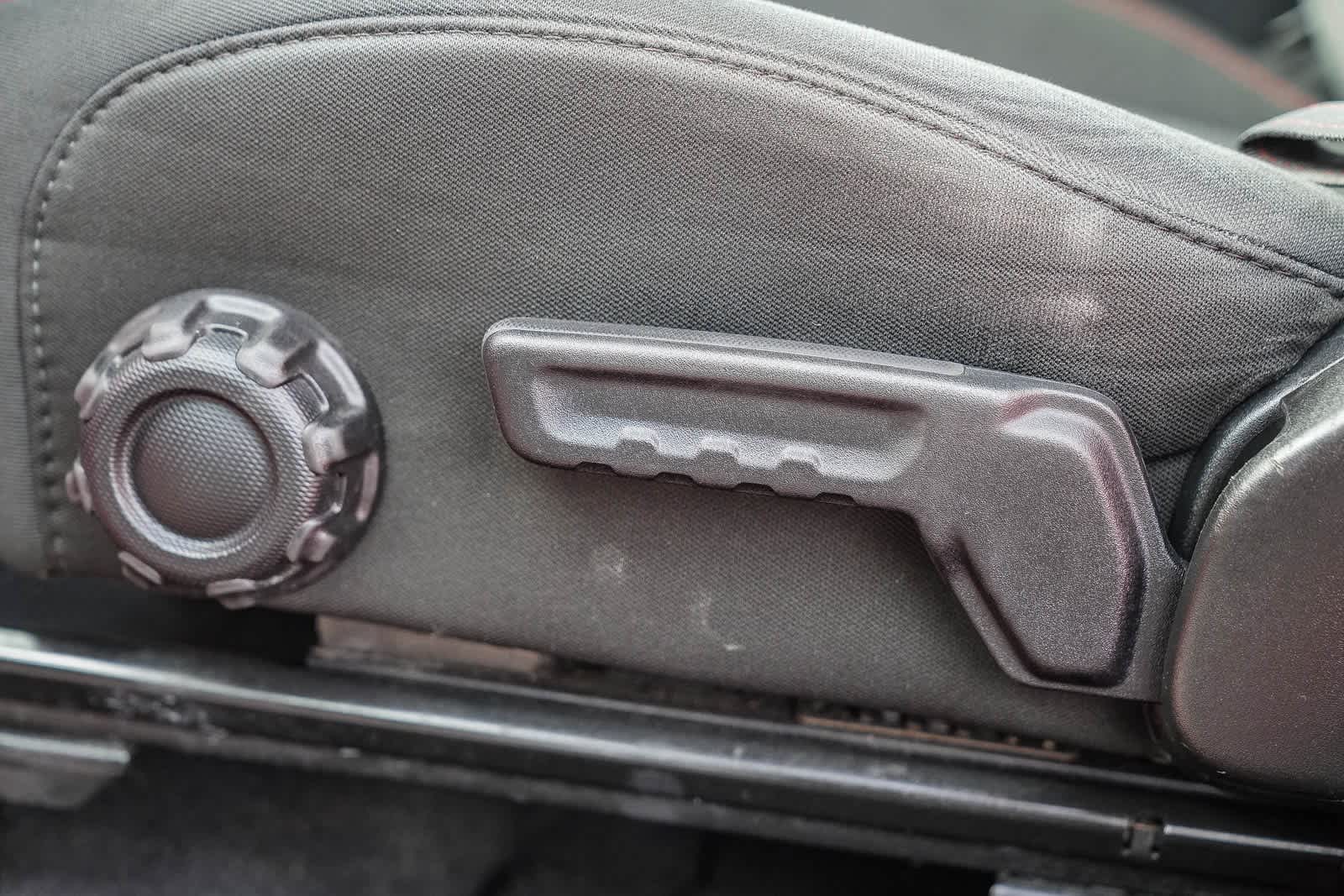 Thumbnail: 2021 Jeep Wrangler - 20