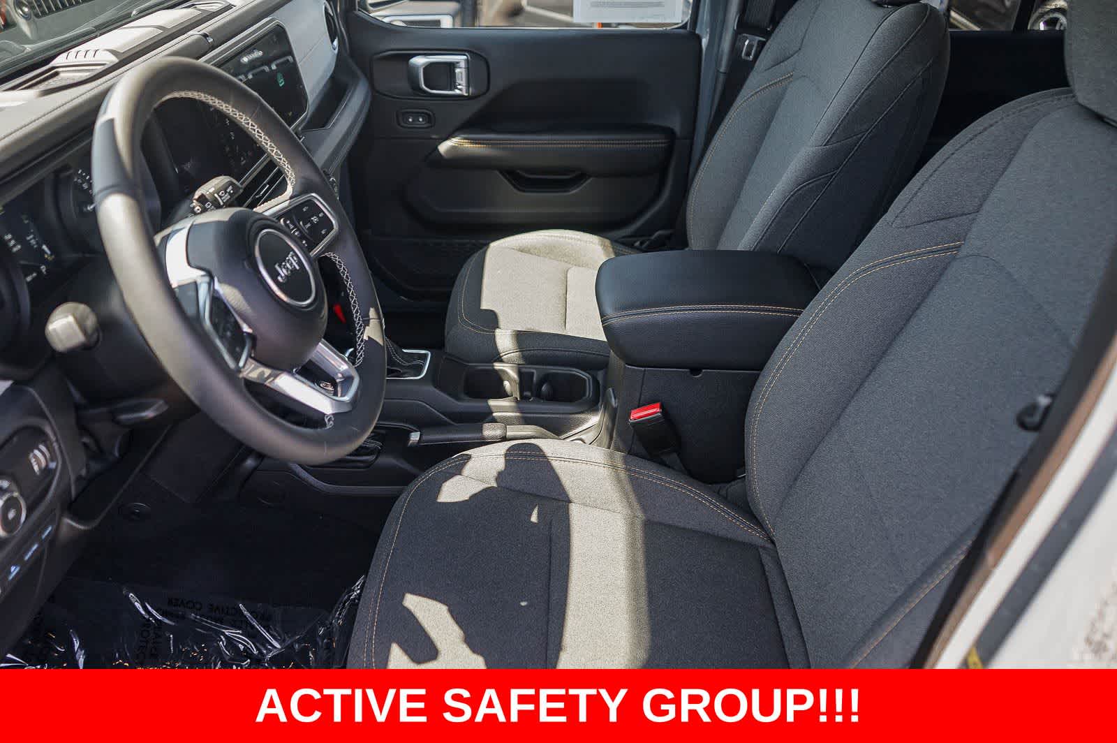 Thumbnail: 2025 Jeep Wrangler - 17