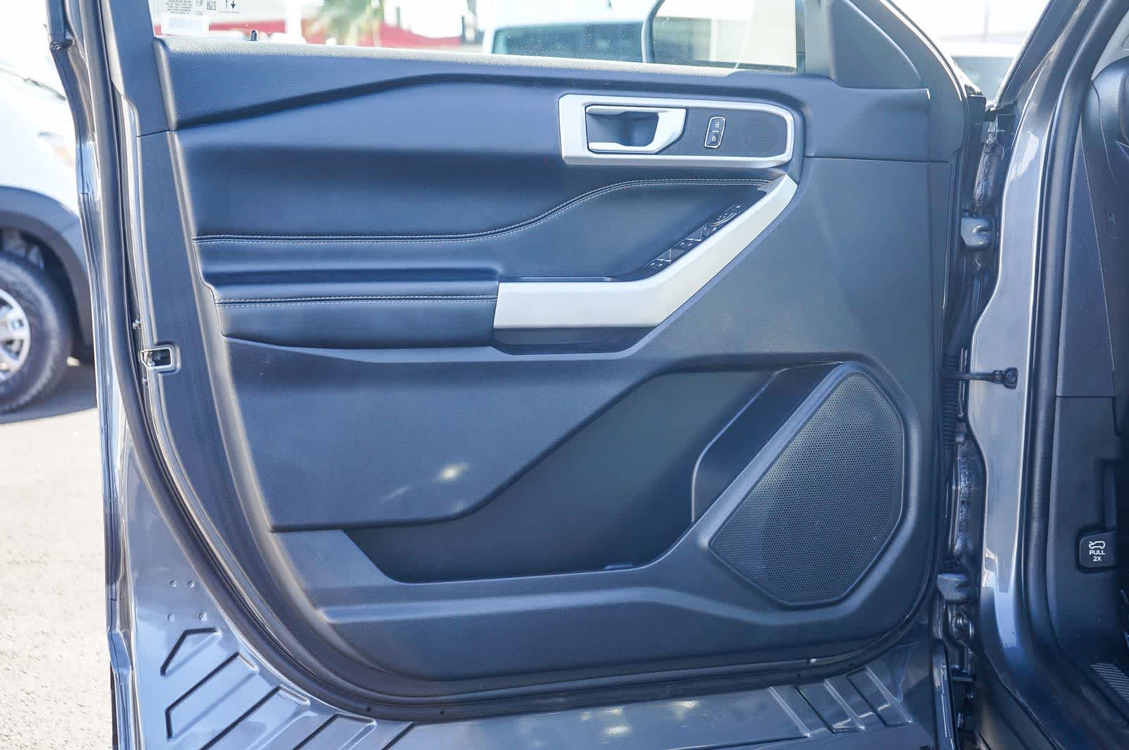 Thumbnail: 2022 Ford Explorer - 18