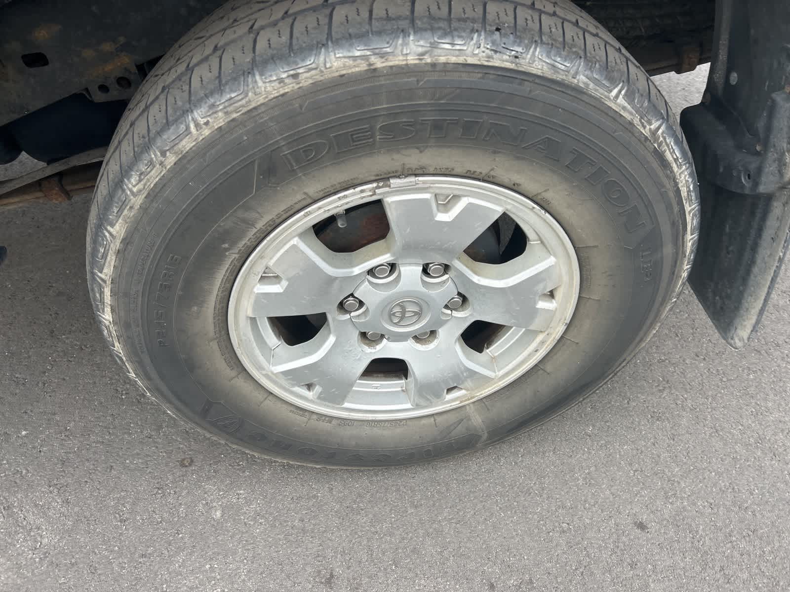 Thumbnail: 2011 Toyota Tacoma - 13