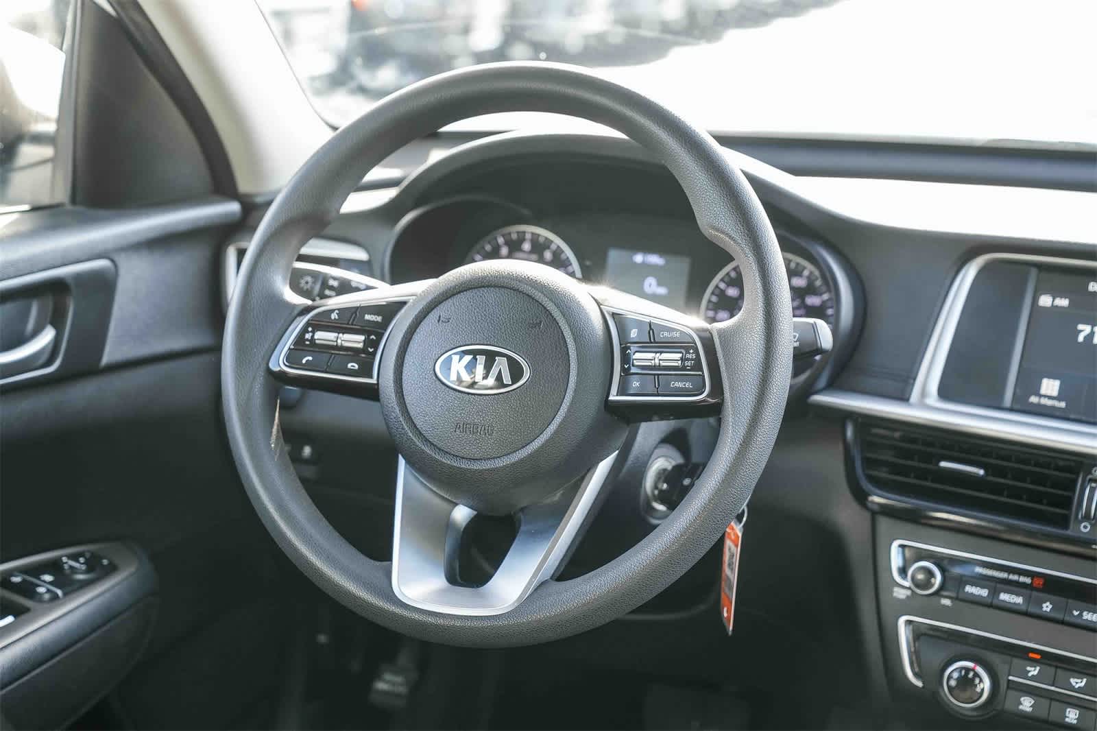 Thumbnail: 2020 Kia Optima - 13