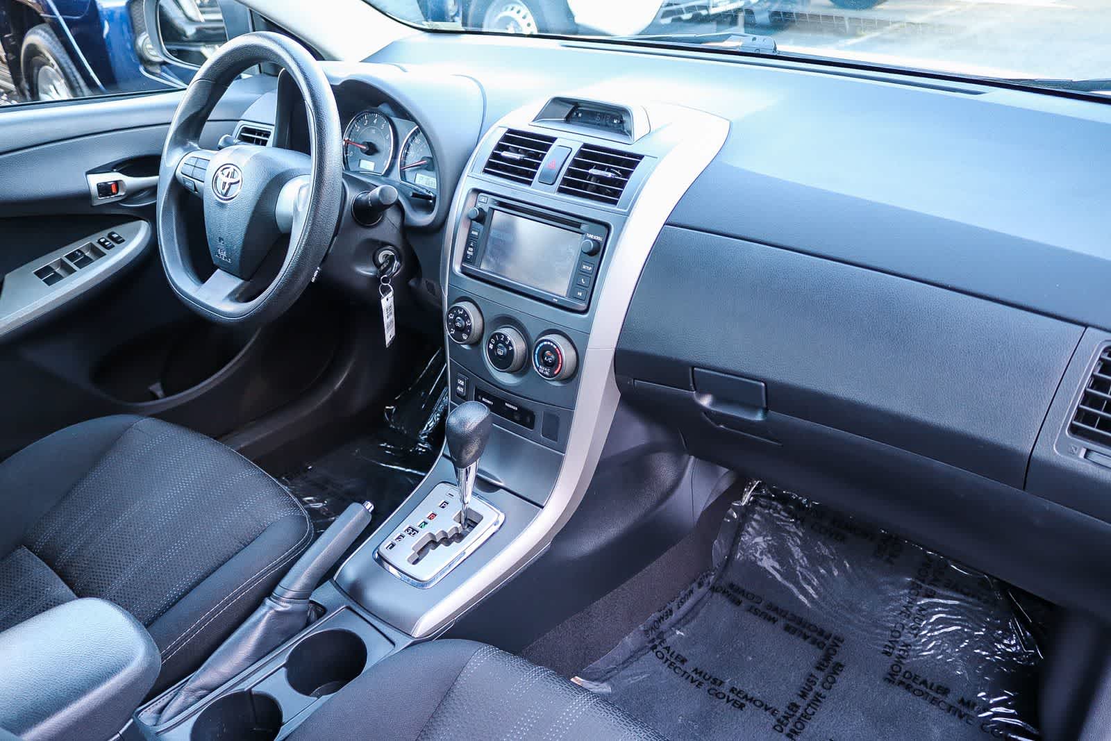 Thumbnail: 2013 Toyota Corolla - 14