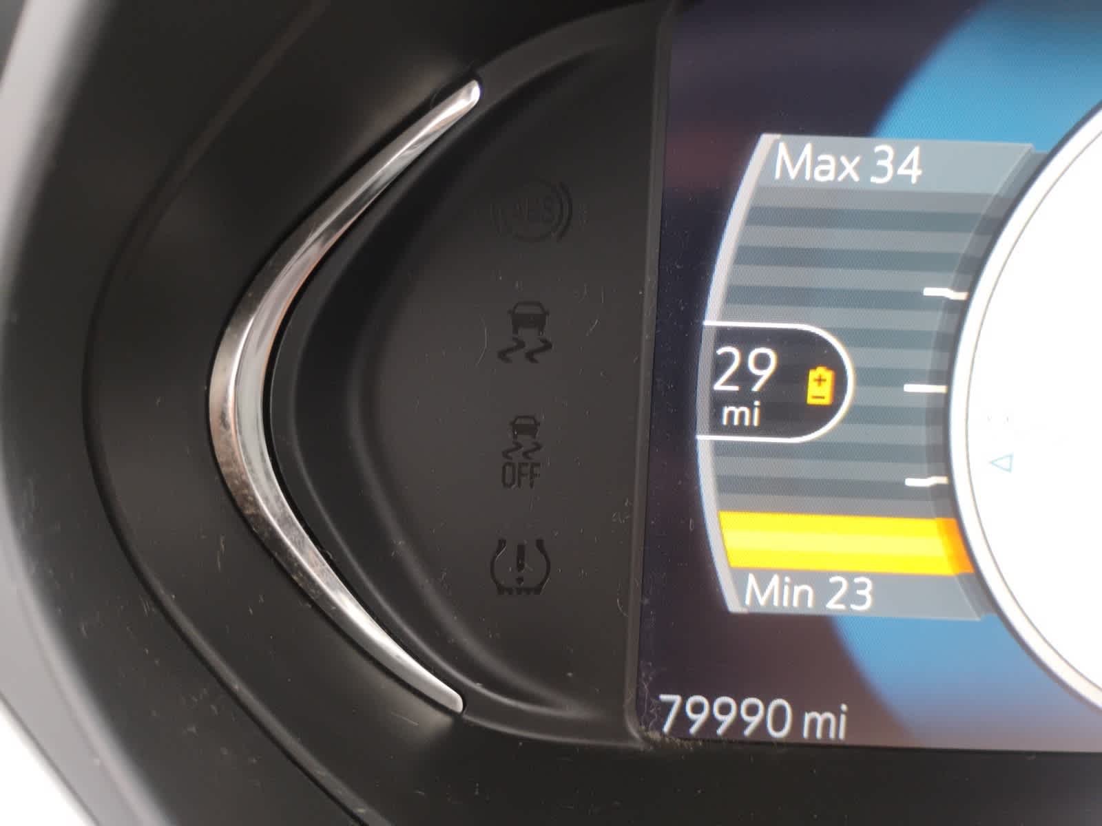 Thumbnail: 2017 Chevrolet Bolt EV - 8