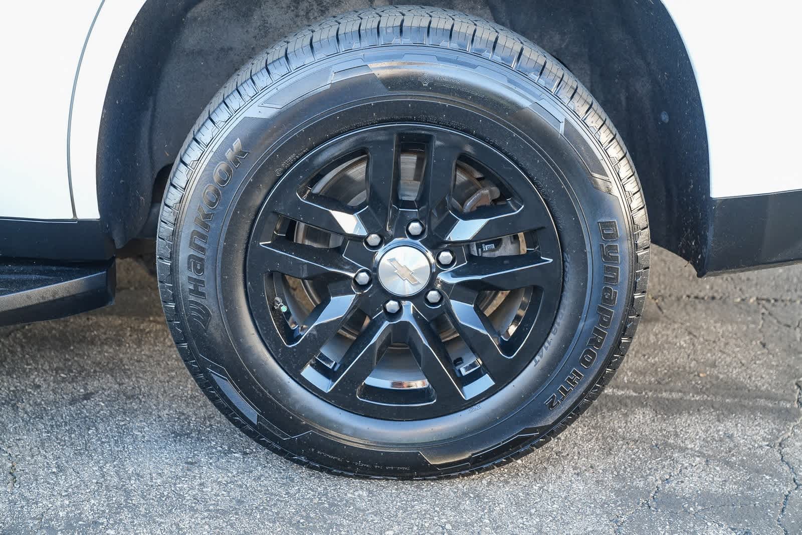 Thumbnail: 2024 Chevrolet Tahoe - 10