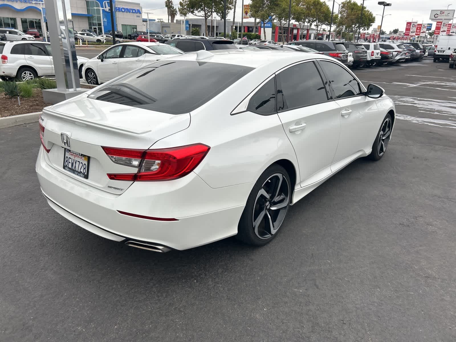Thumbnail: 2018 Honda Accord - 6