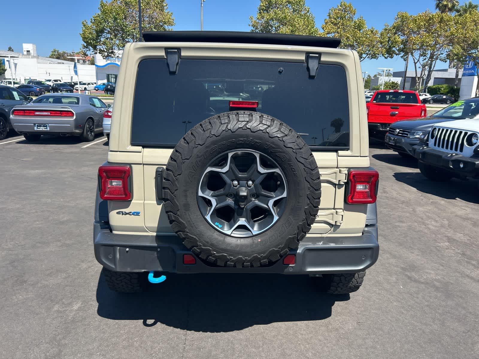 Thumbnail: 2022 Jeep Wrangler - 6