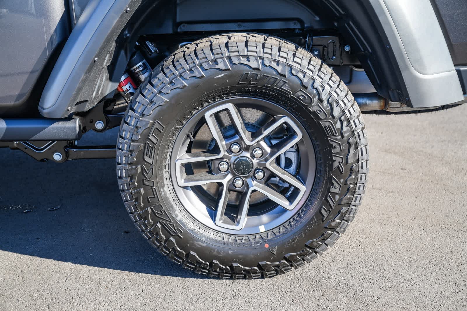 Thumbnail: 2026 Jeep Gladiator - 10