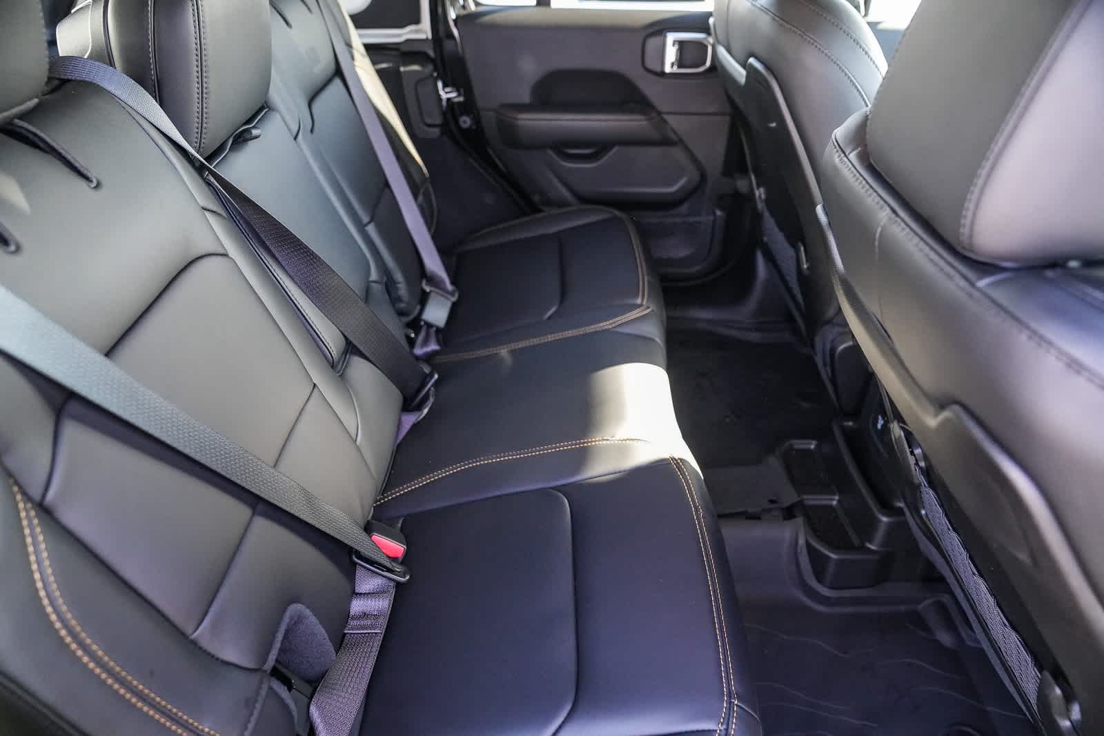 Thumbnail: 2025 Jeep Wrangler - 18