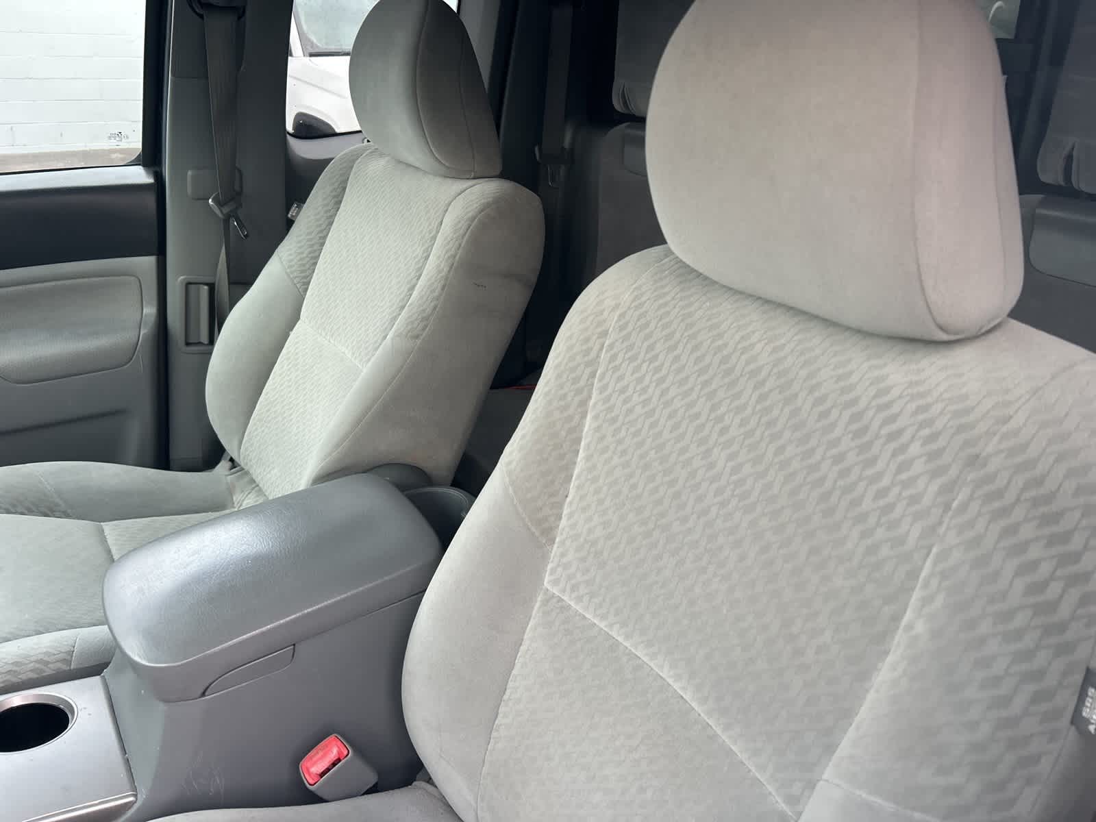 Thumbnail: 2011 Toyota Tacoma - 19