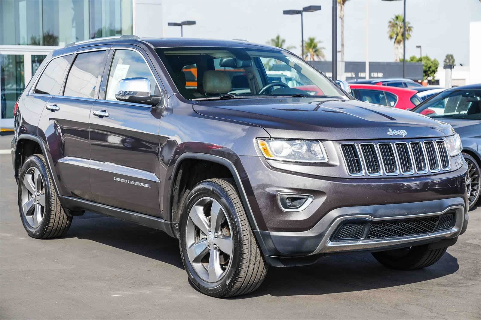 Thumbnail: 2015 Jeep Grand Cherokee - 3