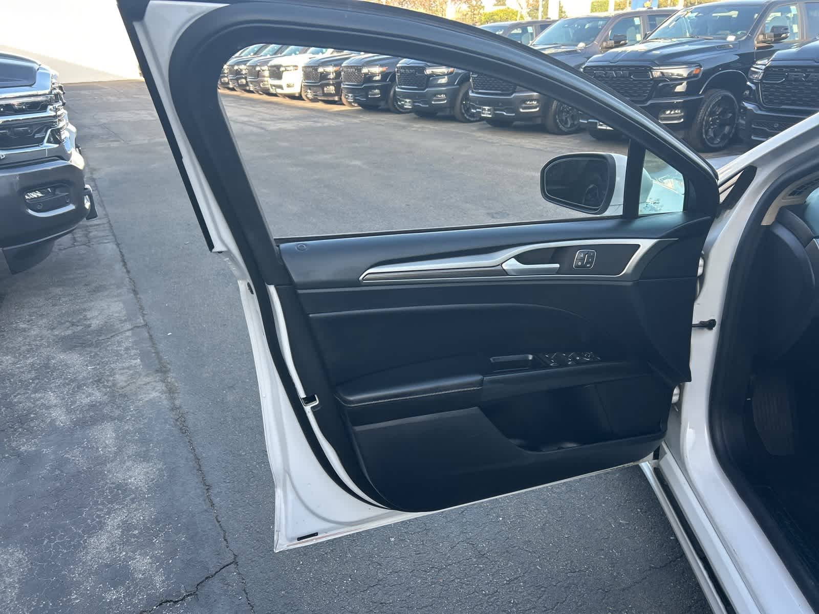 Thumbnail: 2020 Ford Fusion - 20