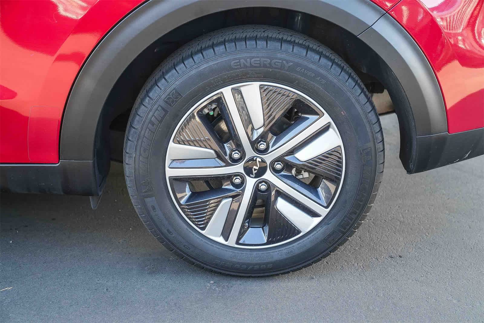 Thumbnail: 2022 Kia Niro - 10