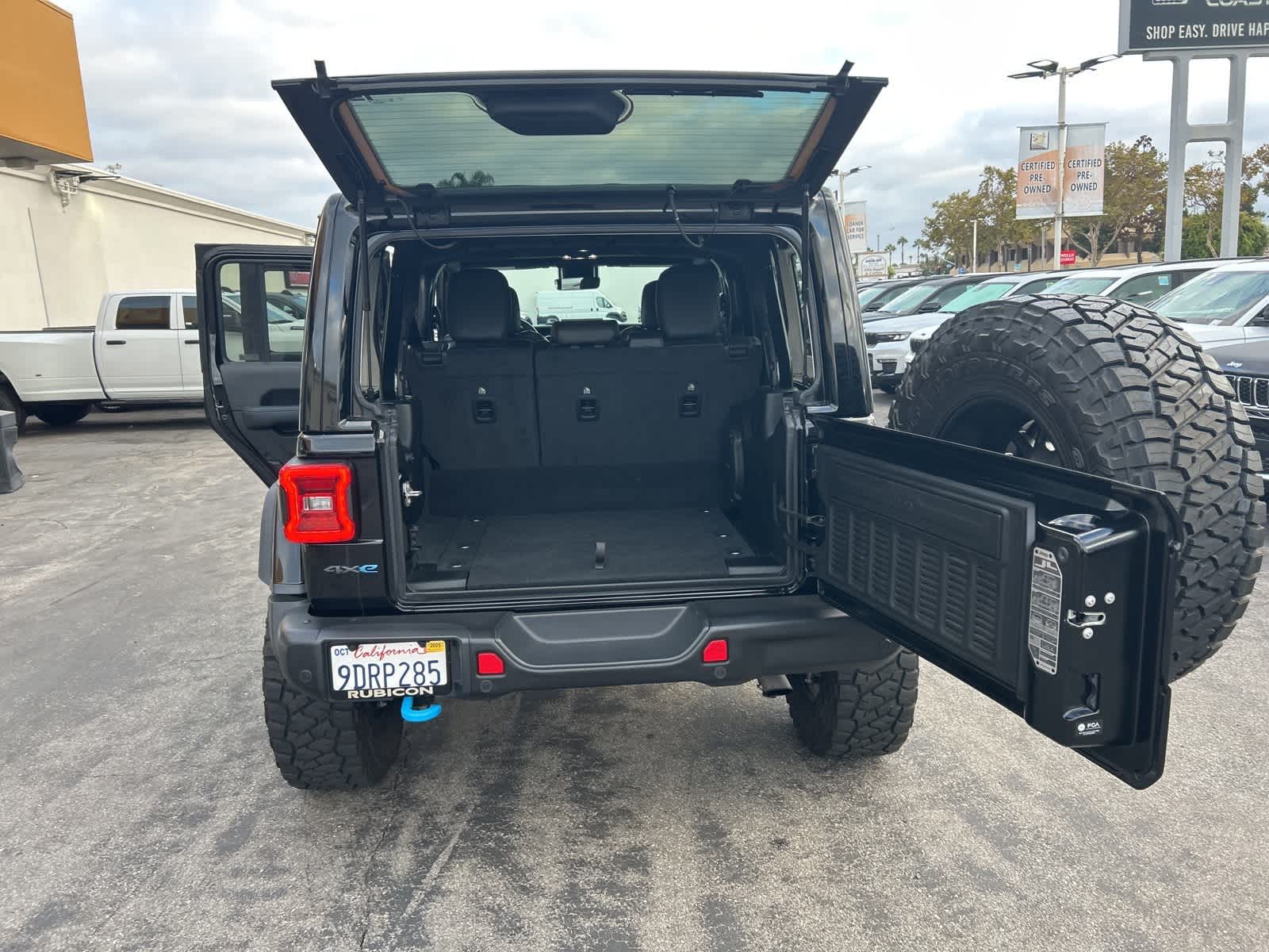 Thumbnail: 2023 Jeep Wrangler - 38
