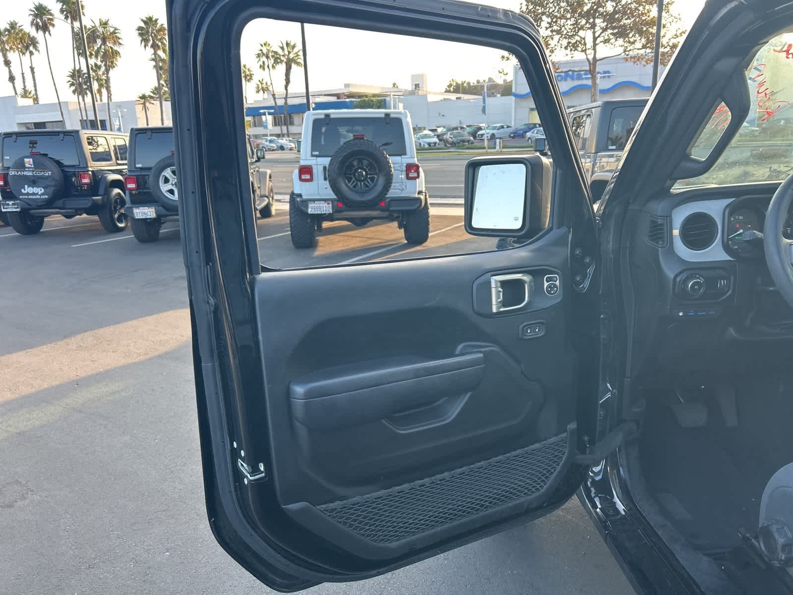 Thumbnail: 2024 Jeep Wrangler - 21