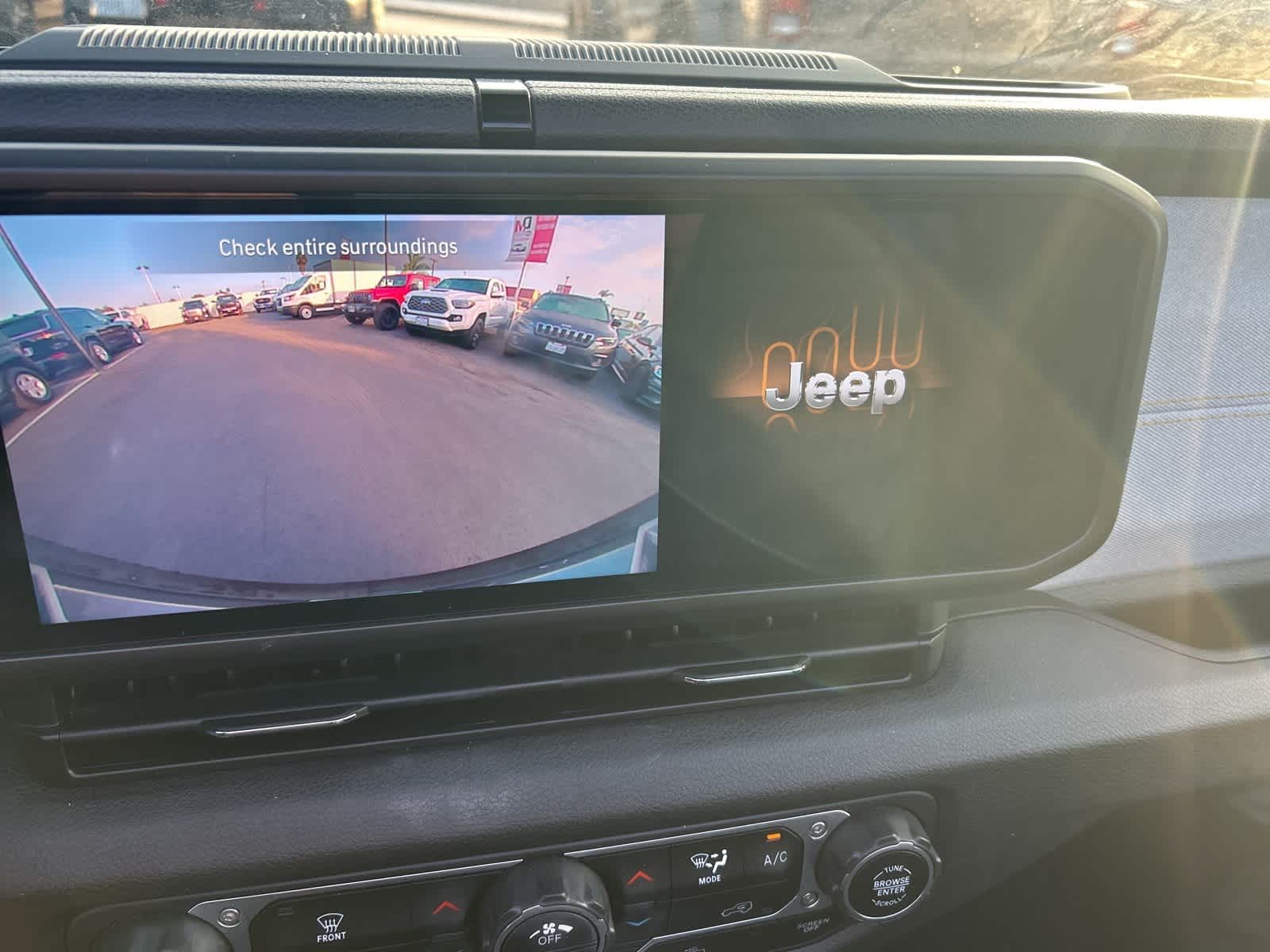 Thumbnail: 2024 Jeep Wrangler - 40