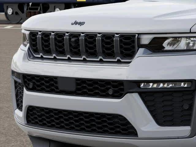 Thumbnail: 2026 Jeep Grand Cherokee - 25