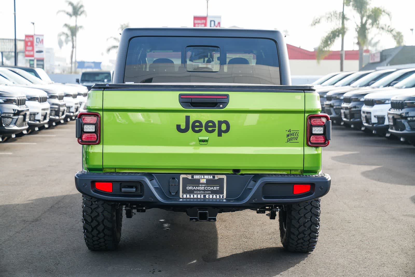 Thumbnail: 2026 Jeep Gladiator - 5
