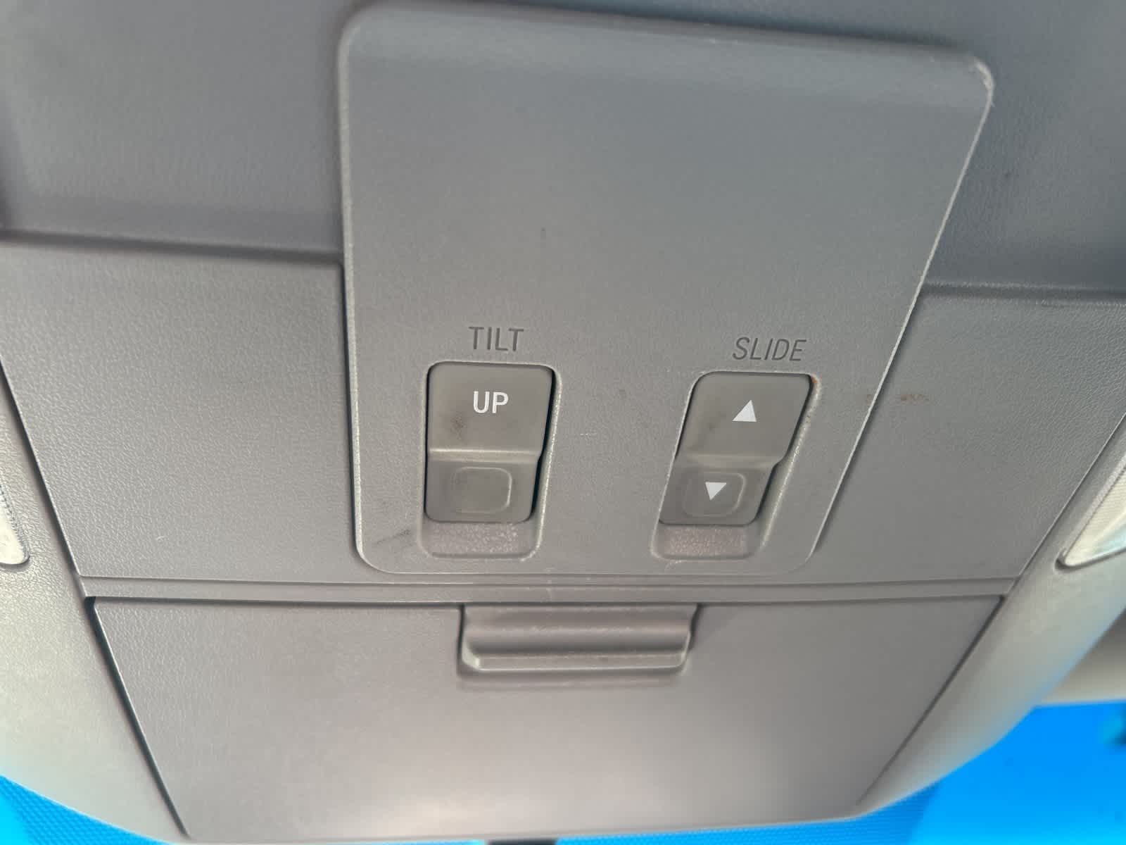 Thumbnail: 2016 Toyota Tundra - 42